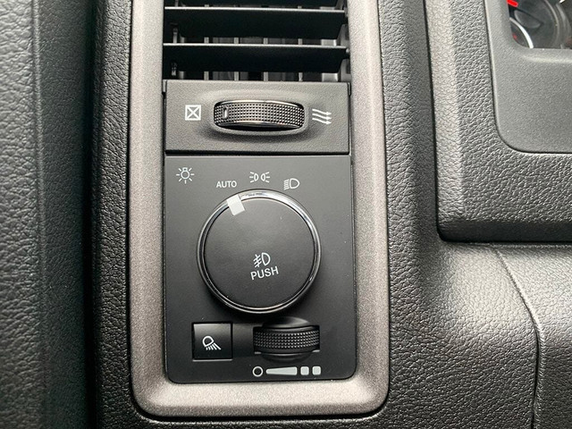 RAM 1500 Classic Extras