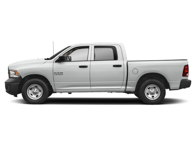 RAM 1500 Classic PETROL