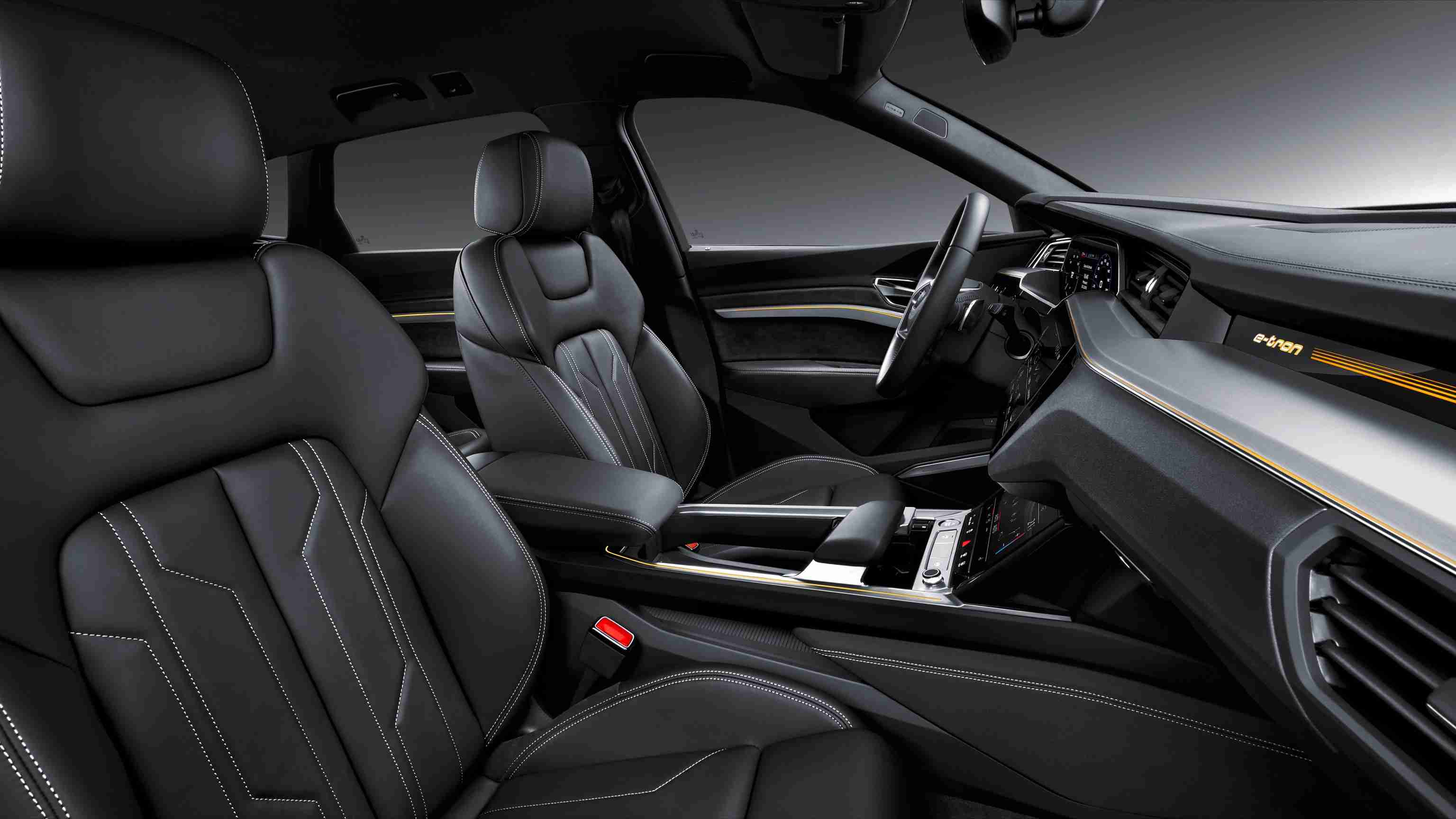 Audi e tron 55 quattro Dimensions