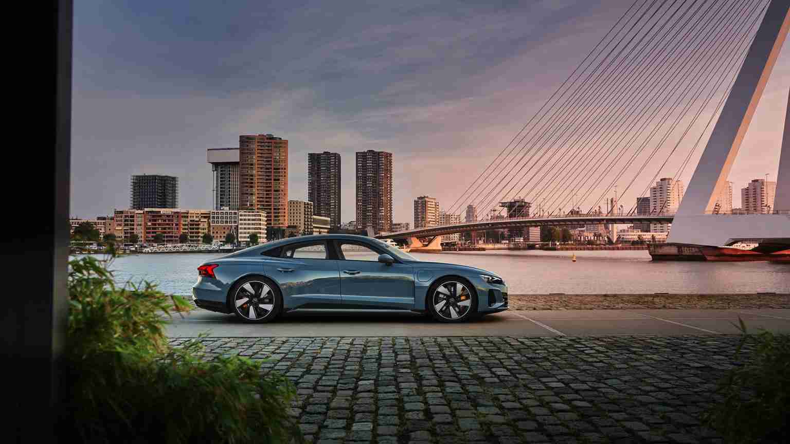 Audi e tron GT quattro Sales