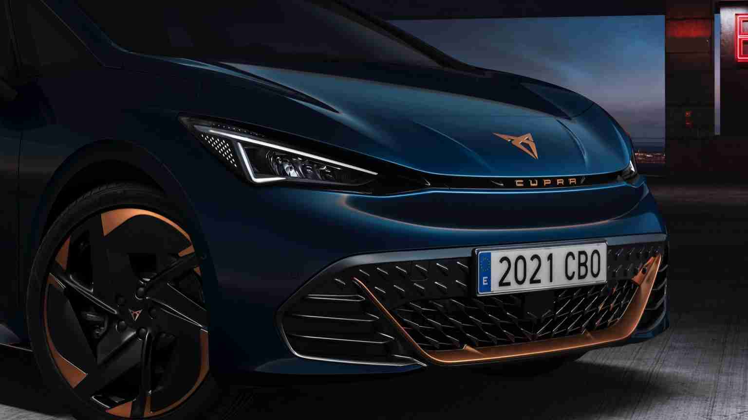 CUPRA Born 150 kW   58 kWh Pictures
