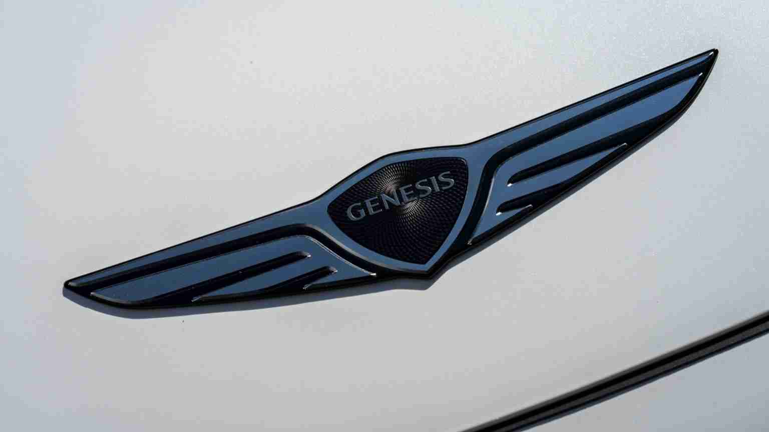 Genesis GV60 Premium Black (2)
