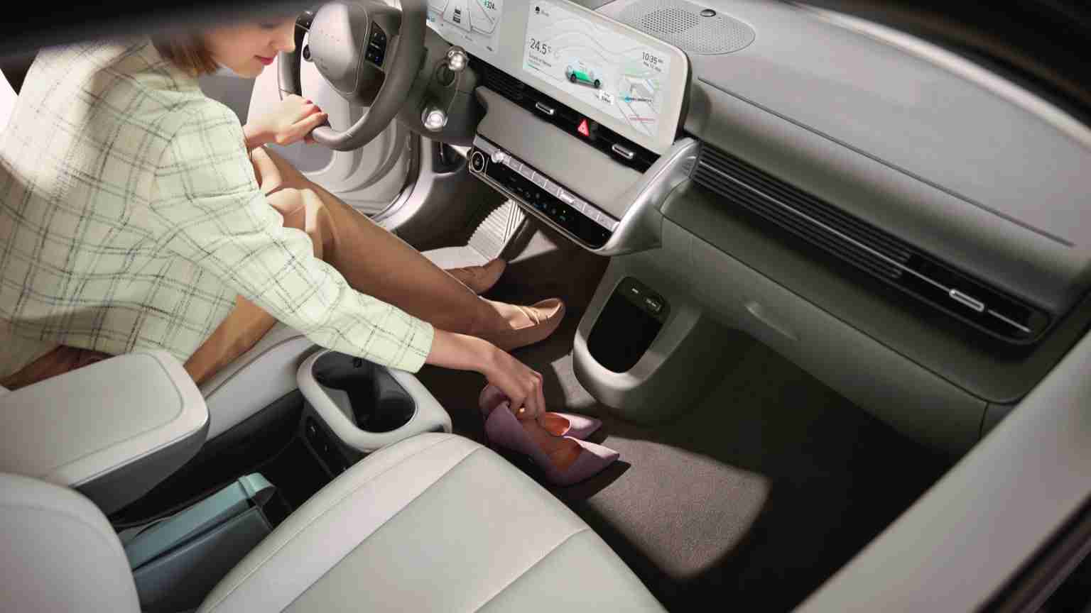 Hyundai IONIQ 5 Standard Range 2WD Seating Capacity