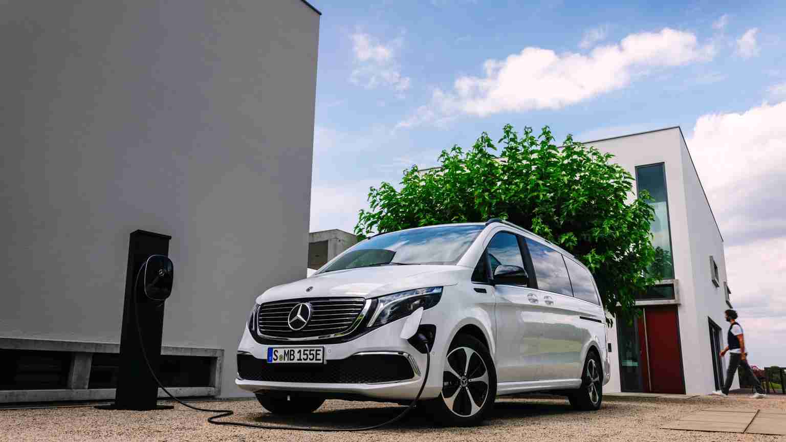 Mercedes EQV 300 Extra Long Lease