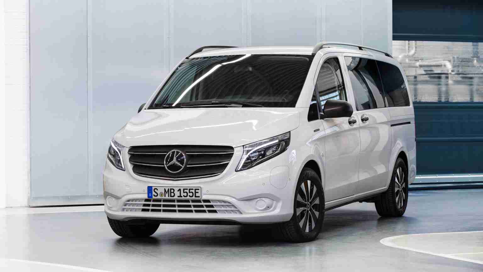 Mercedes eVito Tourer Extra Long 60 kWh Lease