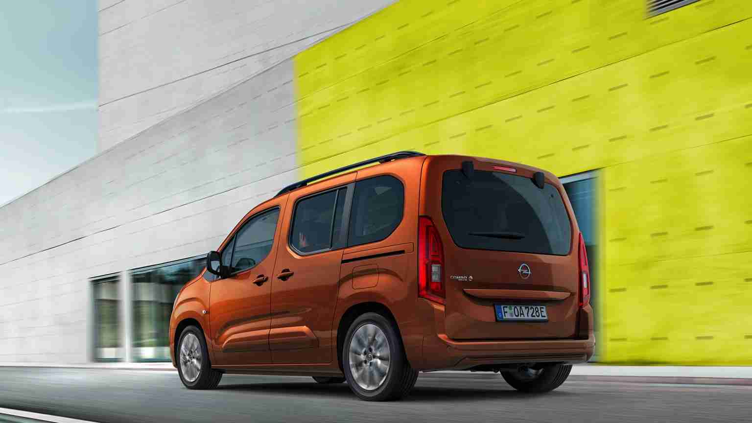 Opel Combo e Life 50 kWh Price