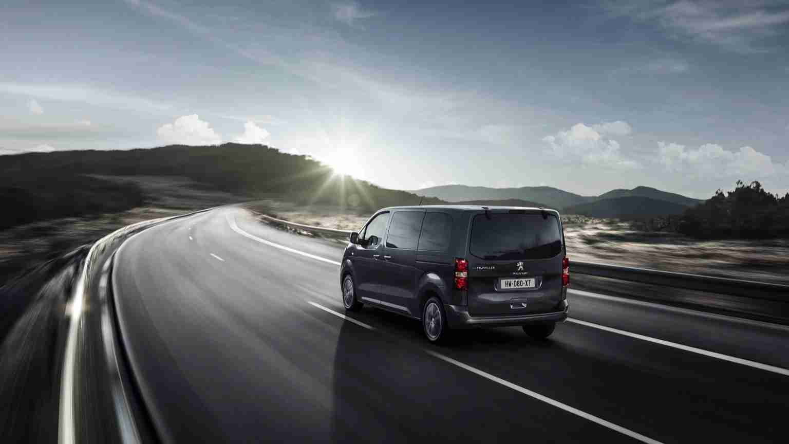 Peugeot e Traveller Long 50 kWh Lease