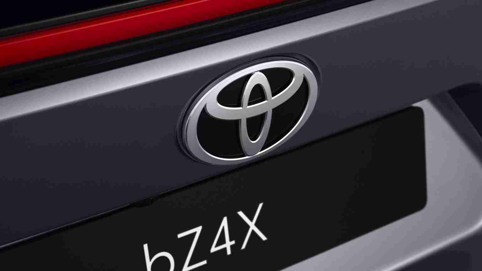 Toyota bZ4X FWD Interior
