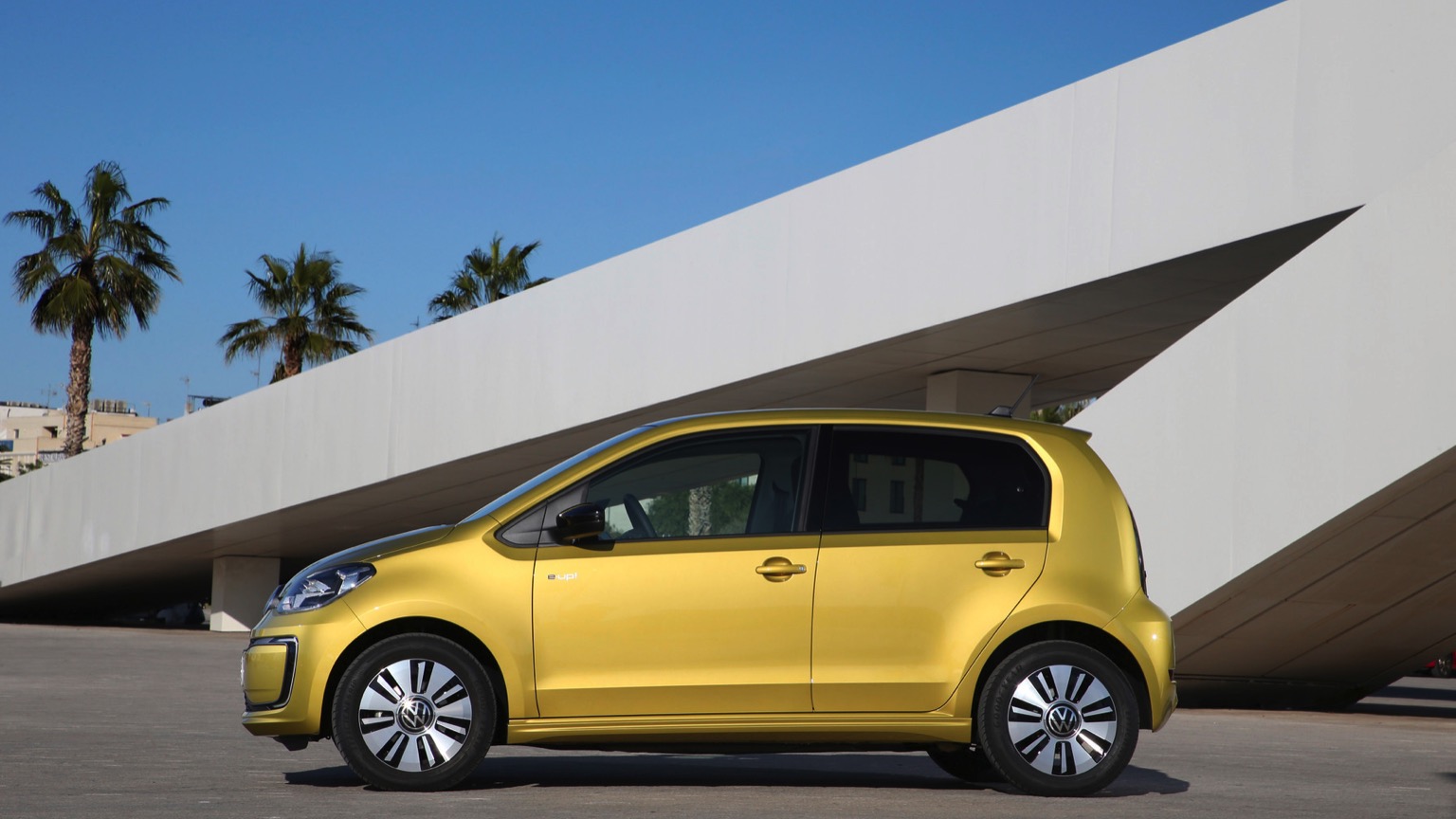 Volkswagen e Up Review