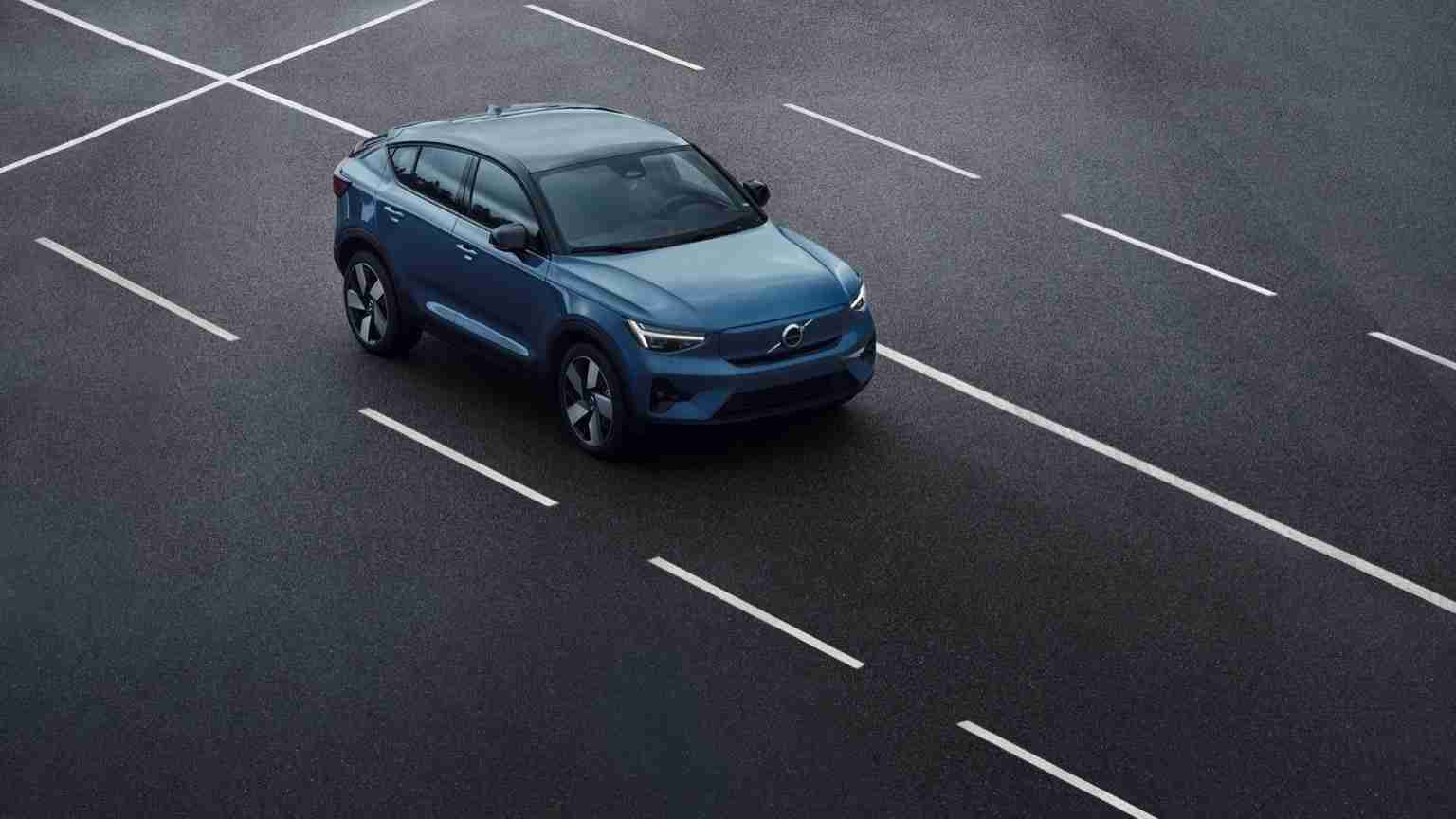 Volvo C40 Recharge Twin Pure Electric Front Look