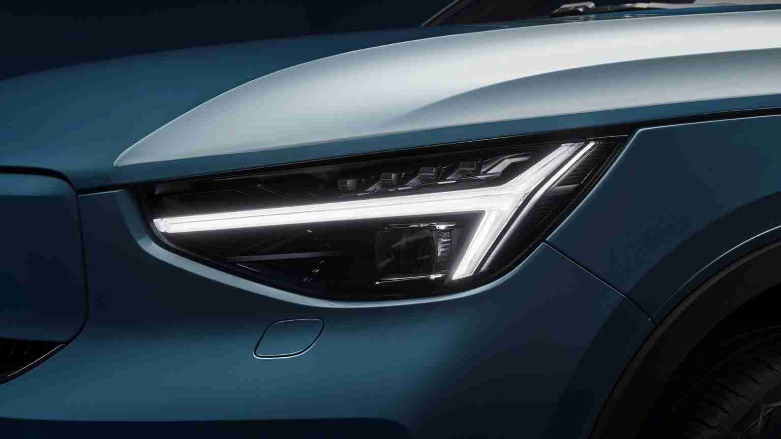 Volvo C40 Recharge Pure Electric Mirrors
